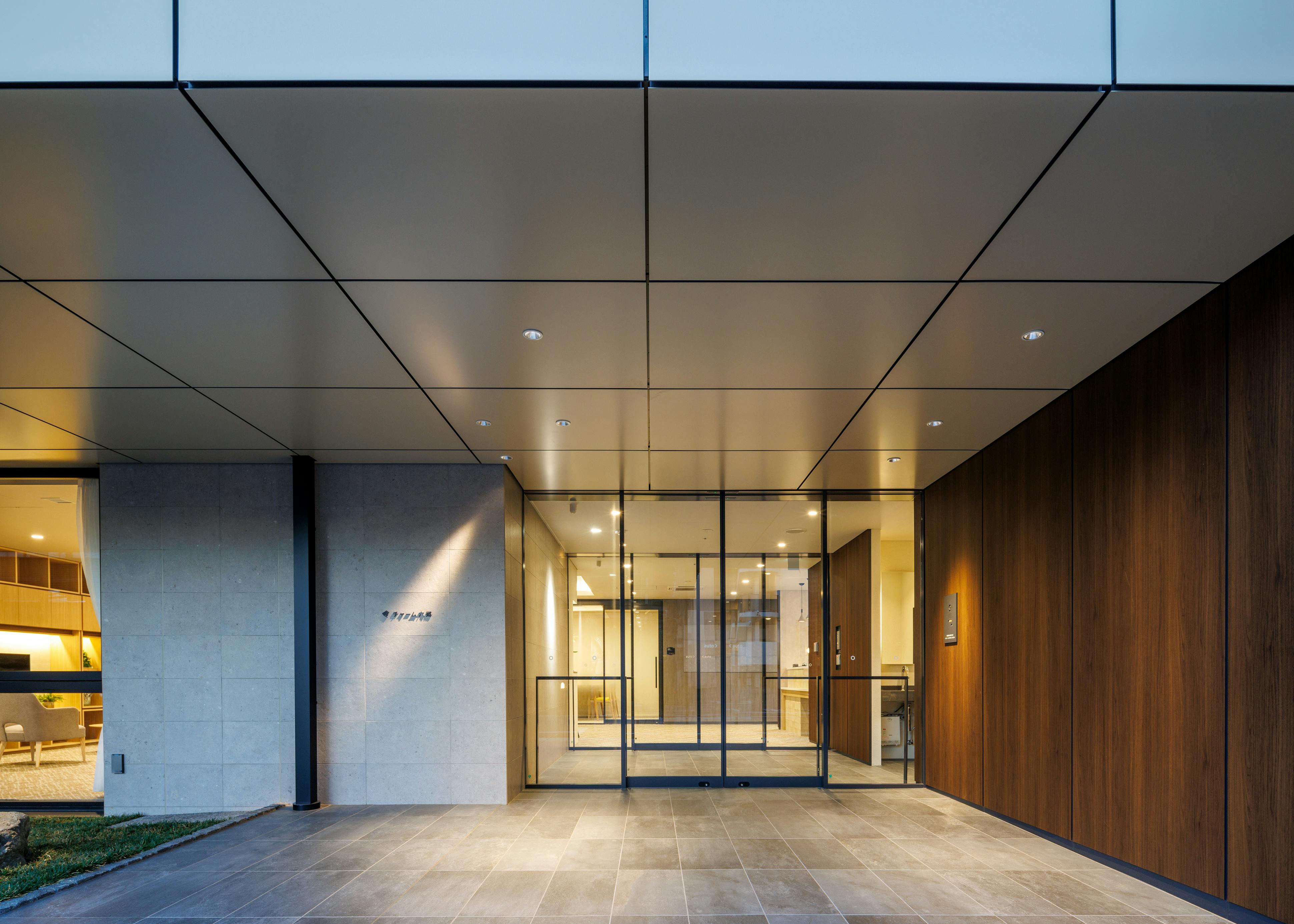 チャーム六郷 エントランス