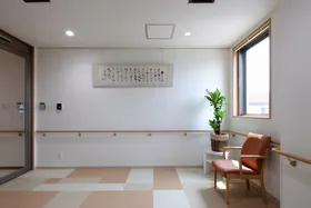 アイリス港南 3Fエントランスホール