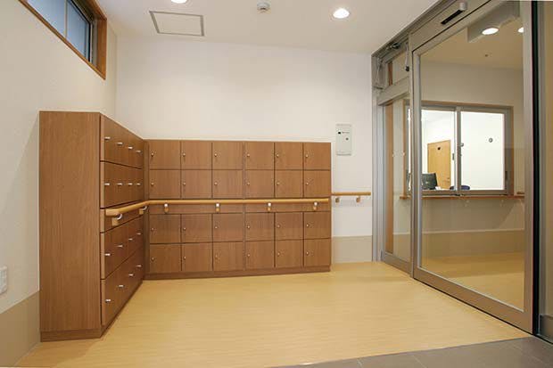 介護付き有料老人ホーム寿寿－ことこと－ 玄関