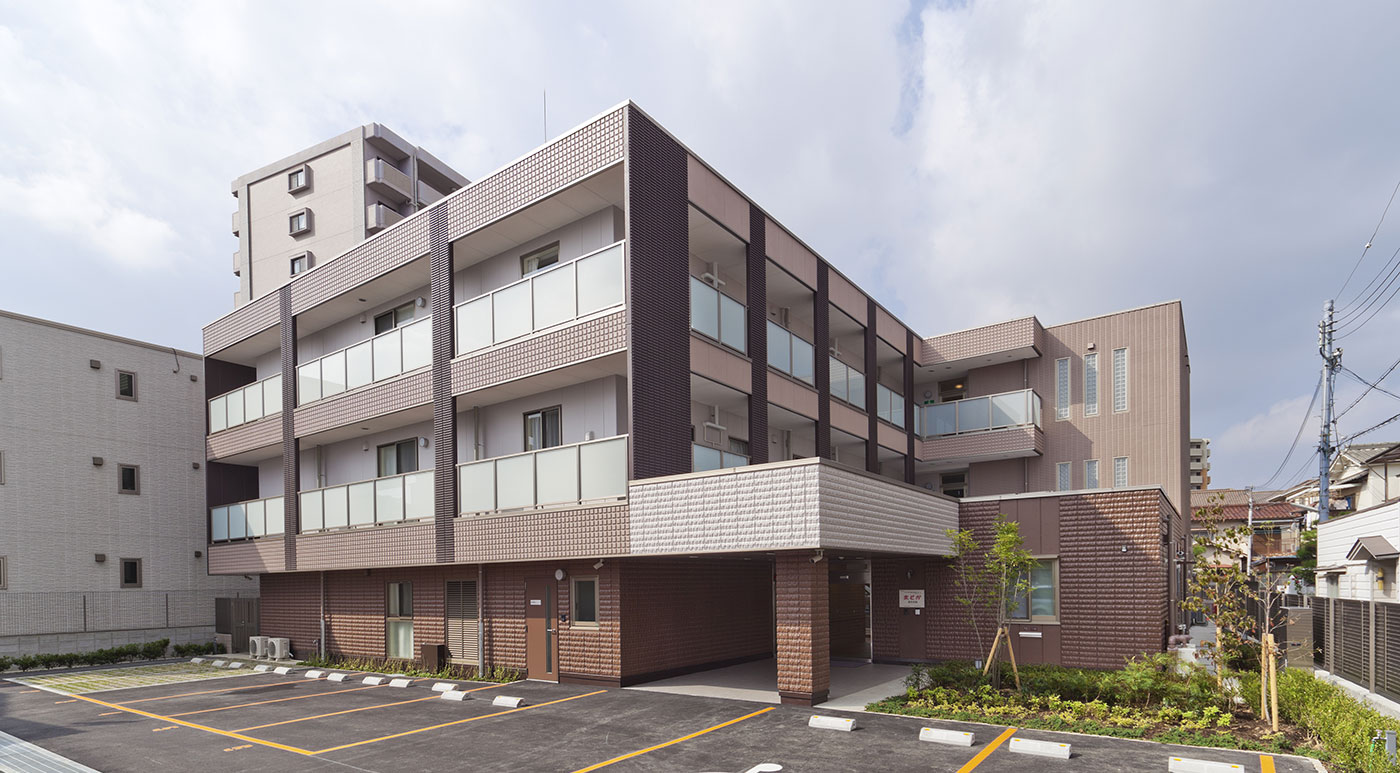 メディカルホームまどか鶴見徳庵 外観