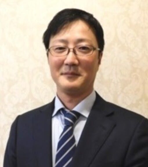 そんぽの家 泉北 ホーム長向井　卓也
