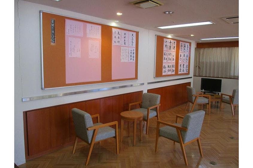 メディカルホームくらら青葉台 1F コミュニティルーム兼機能訓練室