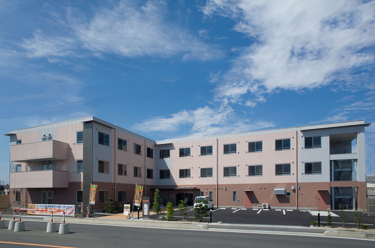 ココファン高坂 外観