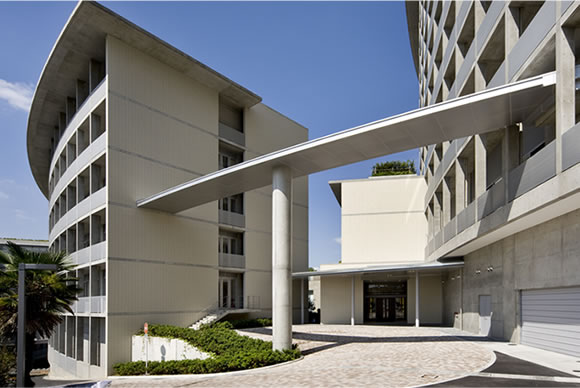 コンフォートヒルズ六甲 外観1