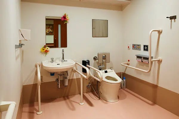 スーパー・コート京・桂 共用トイレ