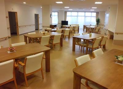 ハートフルケア阿賀野 食堂兼機能訓練室