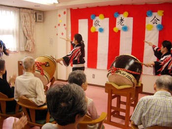 ベストライフ市川 敬老会