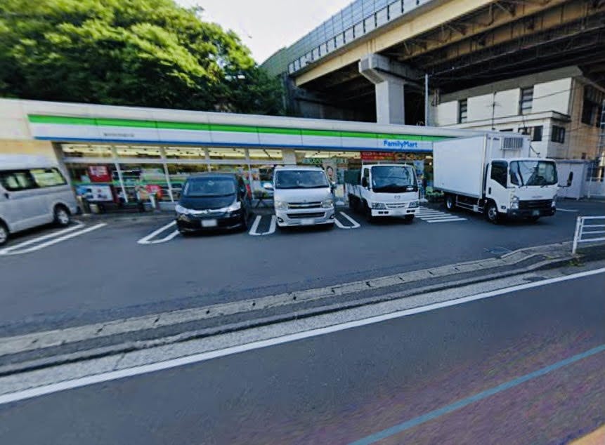 グループホームみんなの家・横浜羽沢 ファミリーマート横浜羽沢町綿打店