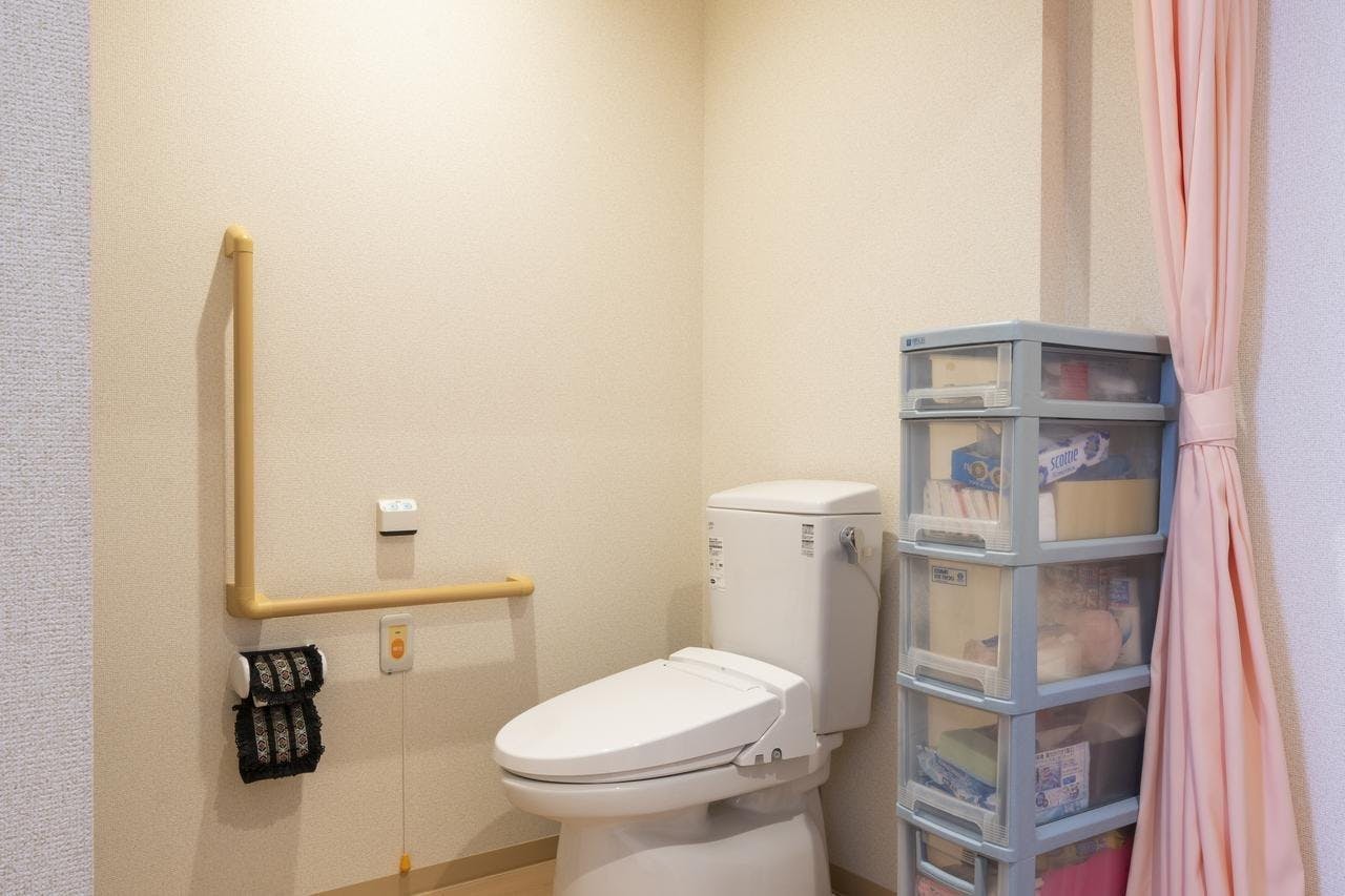 イリーゼ平岡公園 居室トイレ