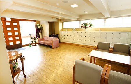 塩屋すみれビレッジ エントランスホール