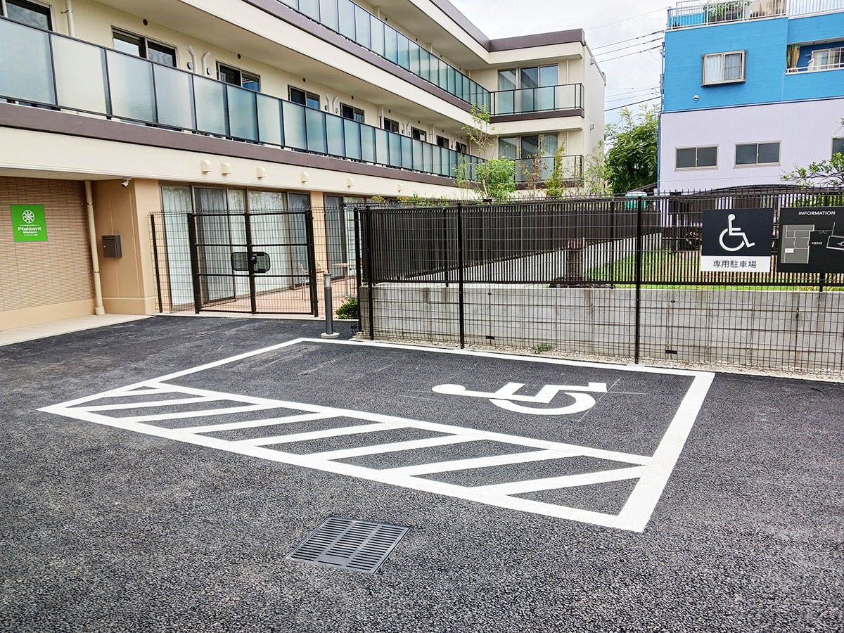 プレザンメゾン篠崎 駐車場