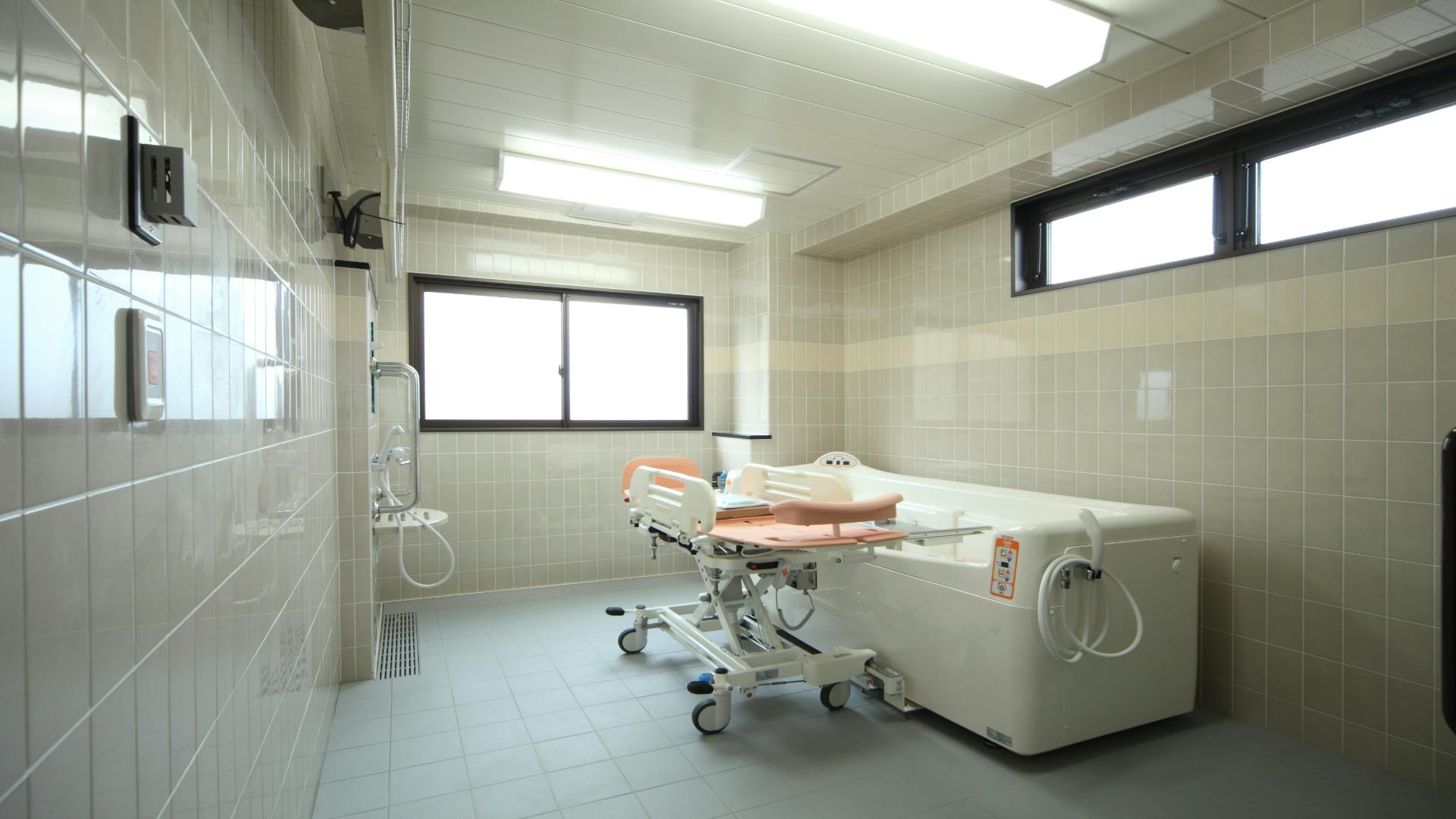 プラチナ・シニアホーム博多 機械浴室