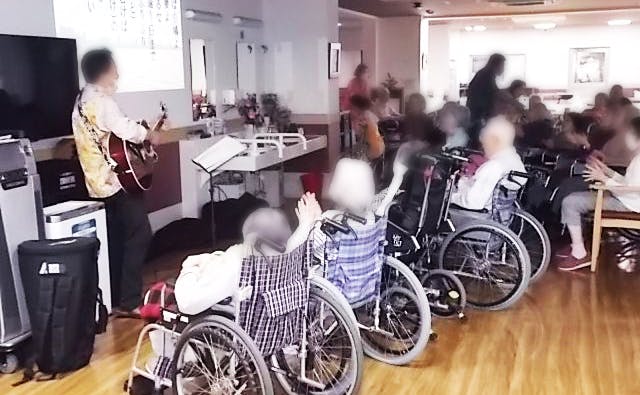 プレザンメゾン 横浜羽沢町 音楽レクリエーション