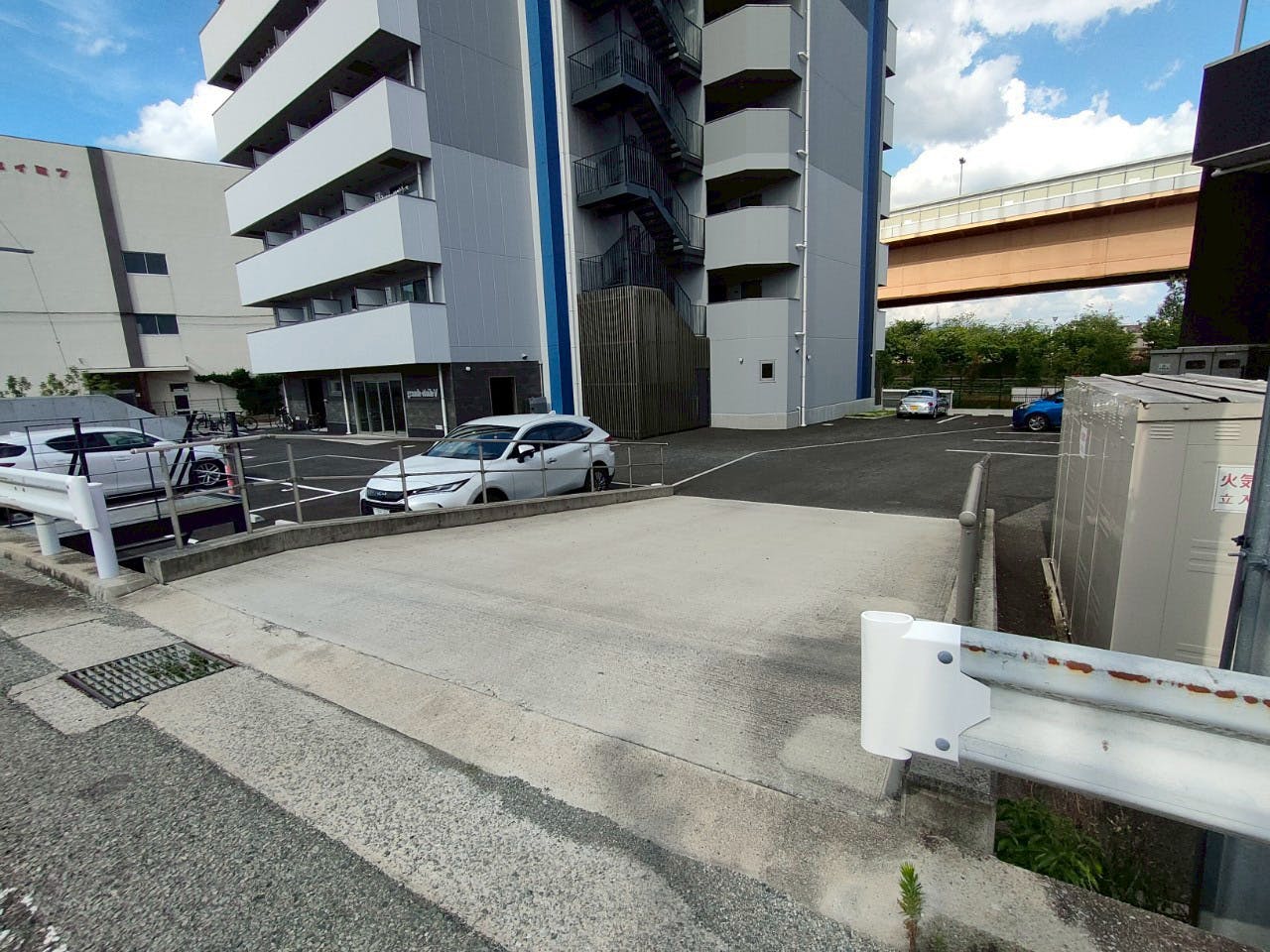 かえでシニアアルヴァンタウン 駐車場