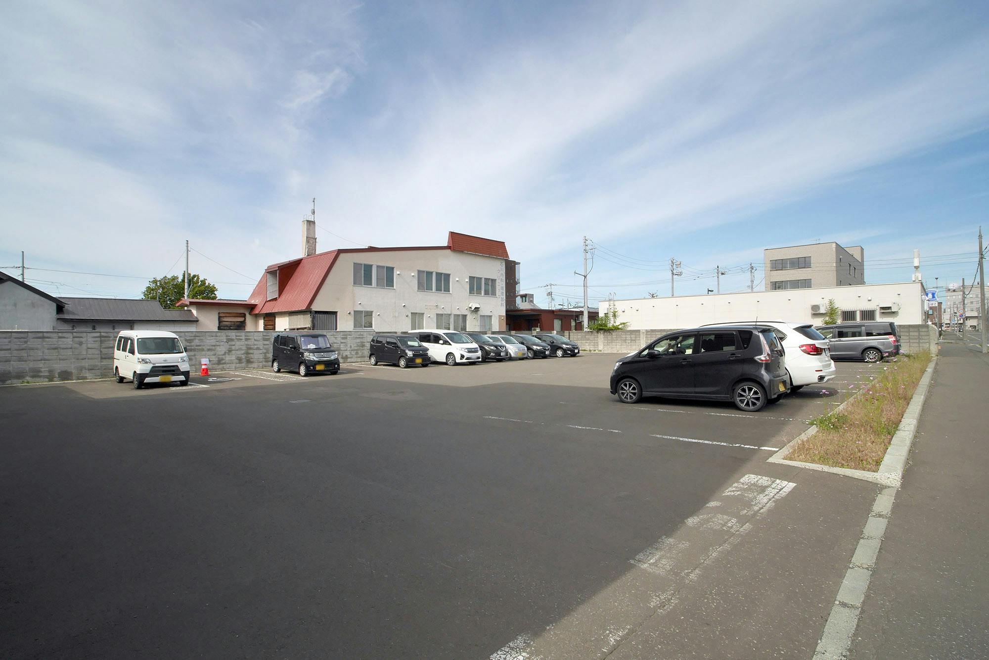 リブウェル岩見沢 駐車場
