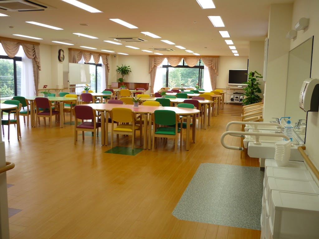 家族の家ひまわり聖蹟桜ヶ丘 食堂