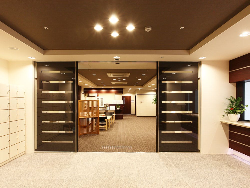 チャームスイート京都桂川 風除室