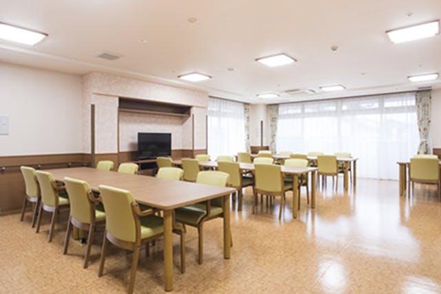 グッドタイムホーム・新検⾒川（看護クラーク新検⾒川） 食堂