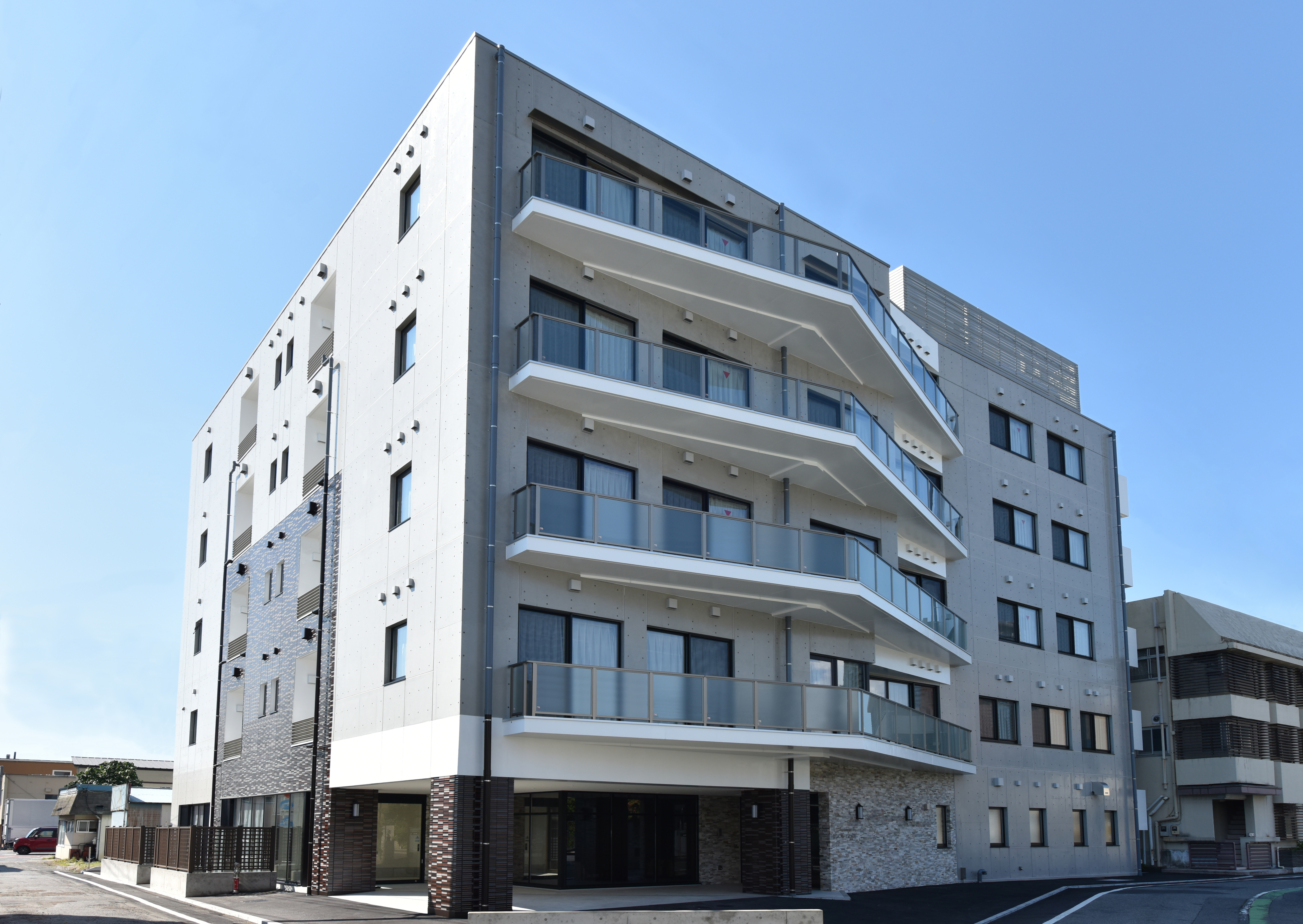 サービス付き高齢者向け住宅サングレイス本町 外観
