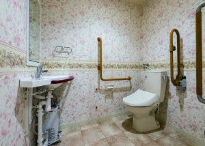 サービス付き高齢者向け住宅エナメゾン トイレ（１F）