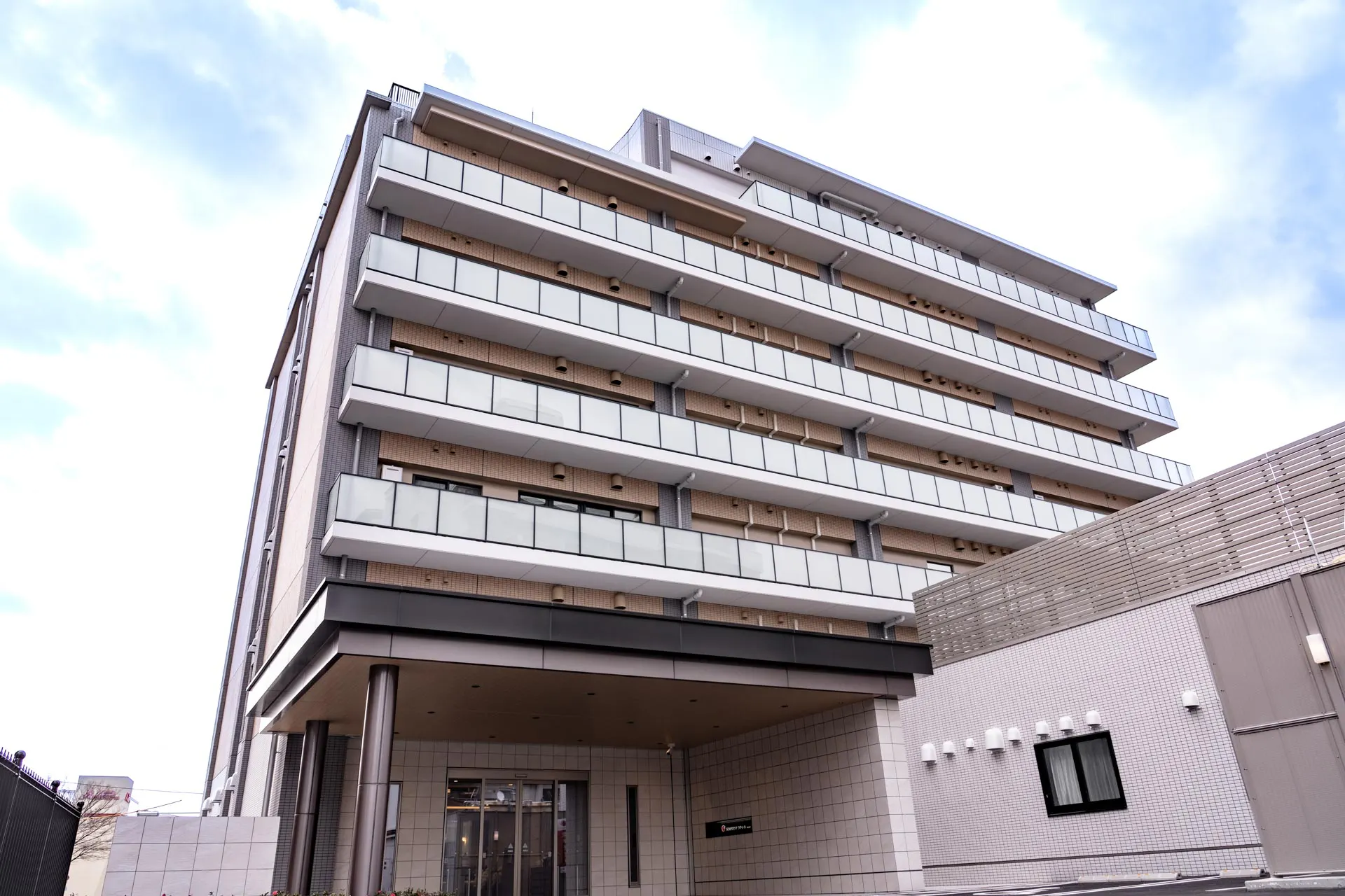 SOMPOケア ラヴィーレ平和大通り 外観