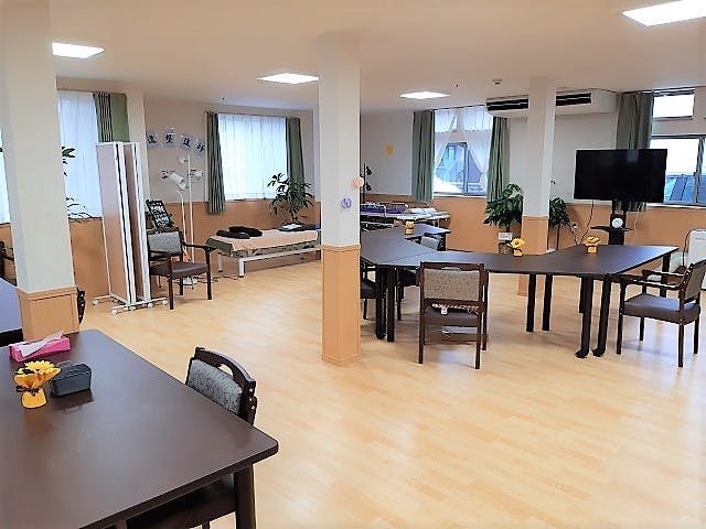 ライフホープ初芝2番館 食堂兼機能訓練室
