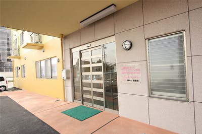 介護付有料老人ホーム エクセレントくわな 玄関