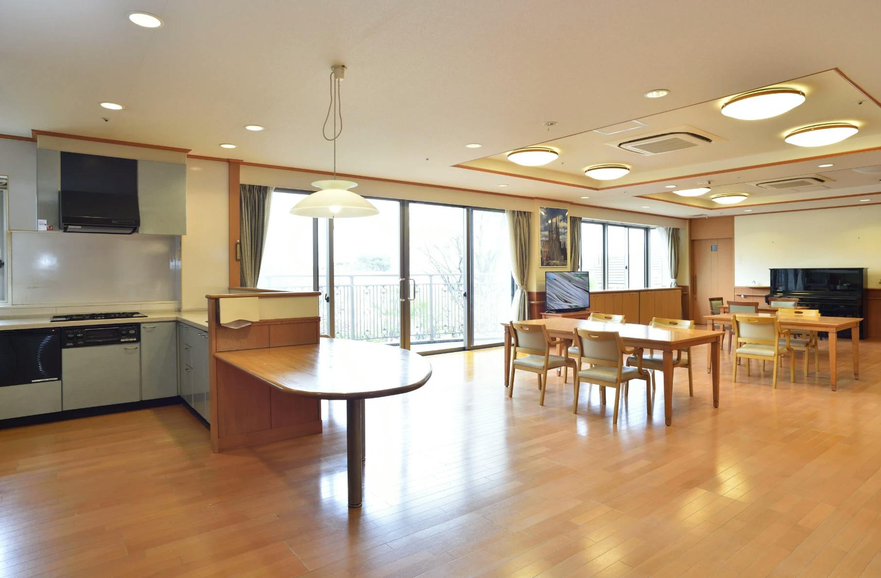 アクティブライフ芦屋 リビング兼食堂