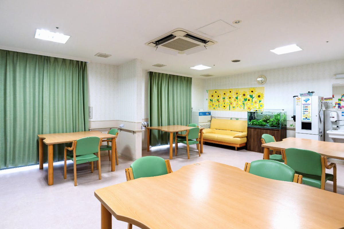 ケア・キューブくさか 食堂（1F）