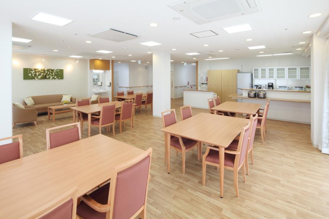 まどか府中 リビングルーム兼食堂兼機能訓練室
