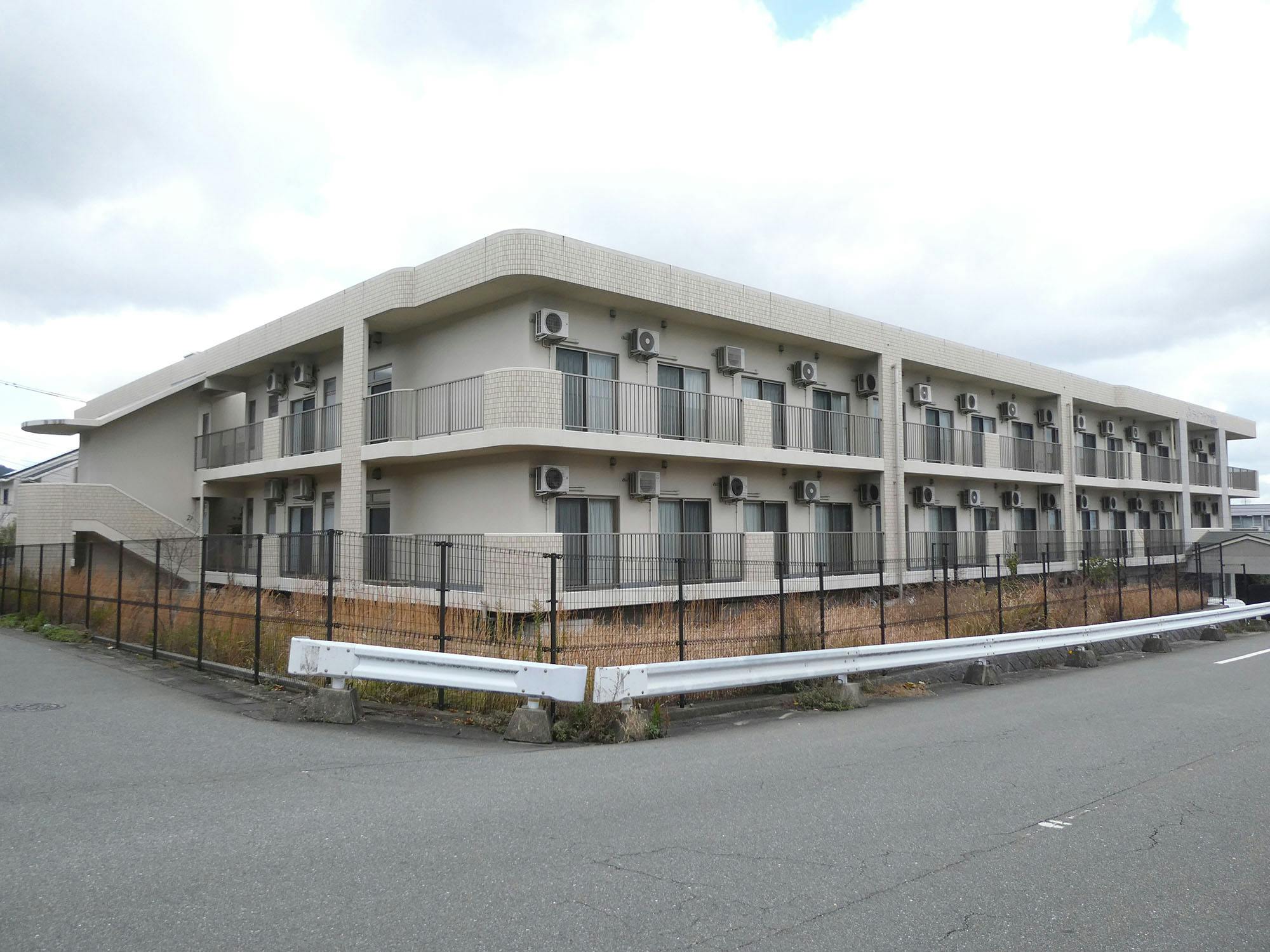 特別養護老人ホーム ライフケア柏原 外観