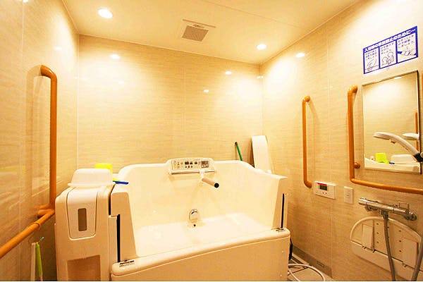 サービス付き高齢者向け住宅まごの手Ⅱ号館 機械浴室