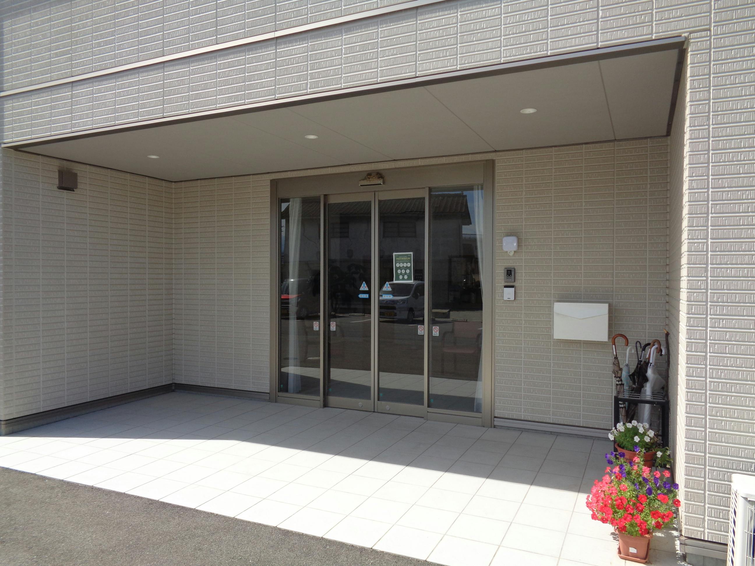 ふるさとホーム福島南中央 玄関