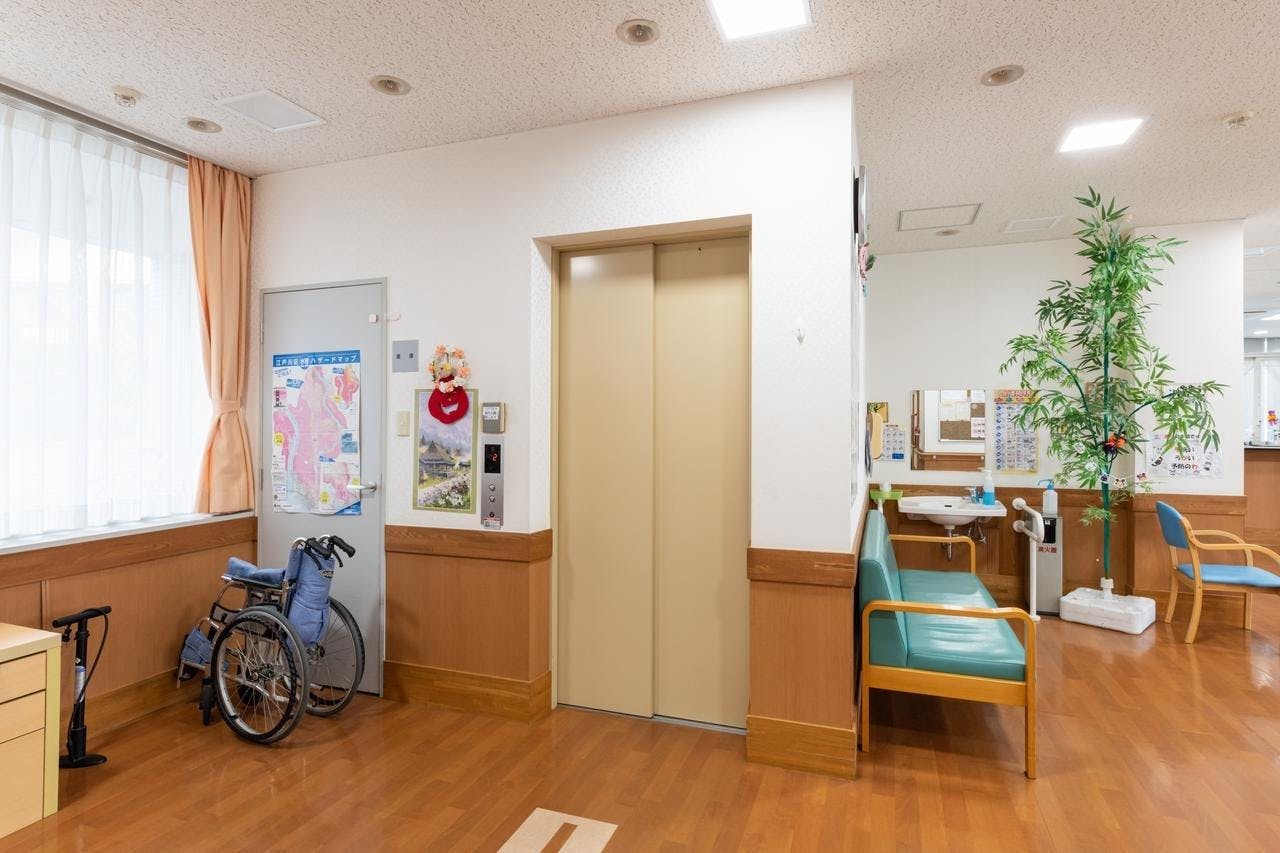 イリーゼかさい エレベーターホール