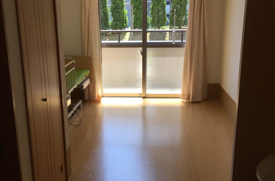 サ－ビス付き高齢者向け住宅ケアタウン日の山 居室