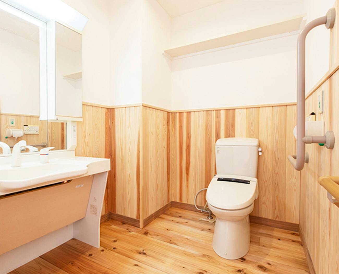 ケアハウス エバーグリーンみずほの トイレ