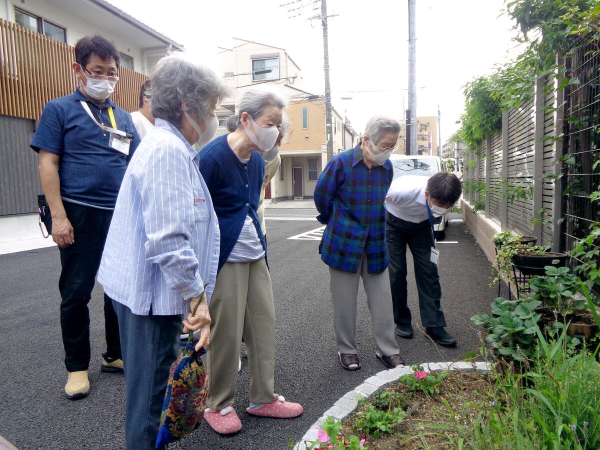 はなことばプラス練馬中村 外出