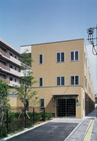 エイジ・ガーデン渚 外観