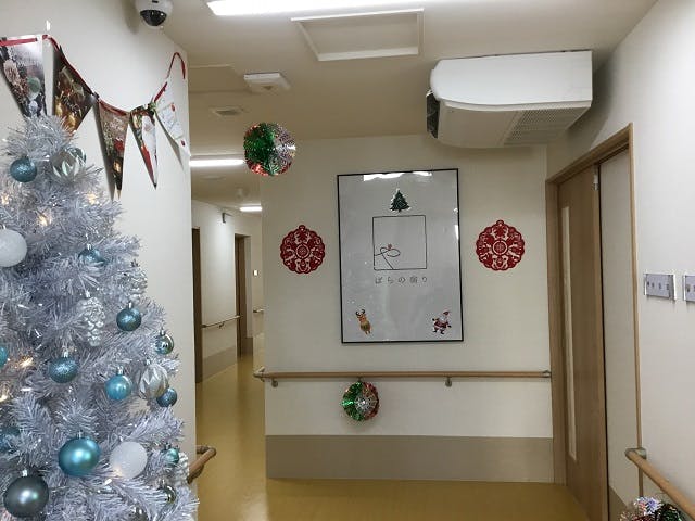 ばらの宿り 廊下