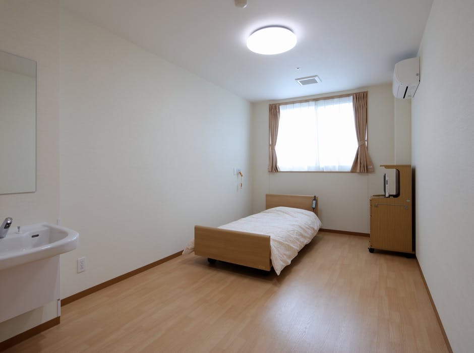 アイリス港南 個室