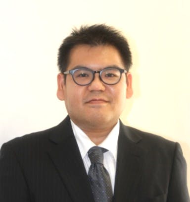 そんぽの家三鷹新川 ホーム長嶺井　健志