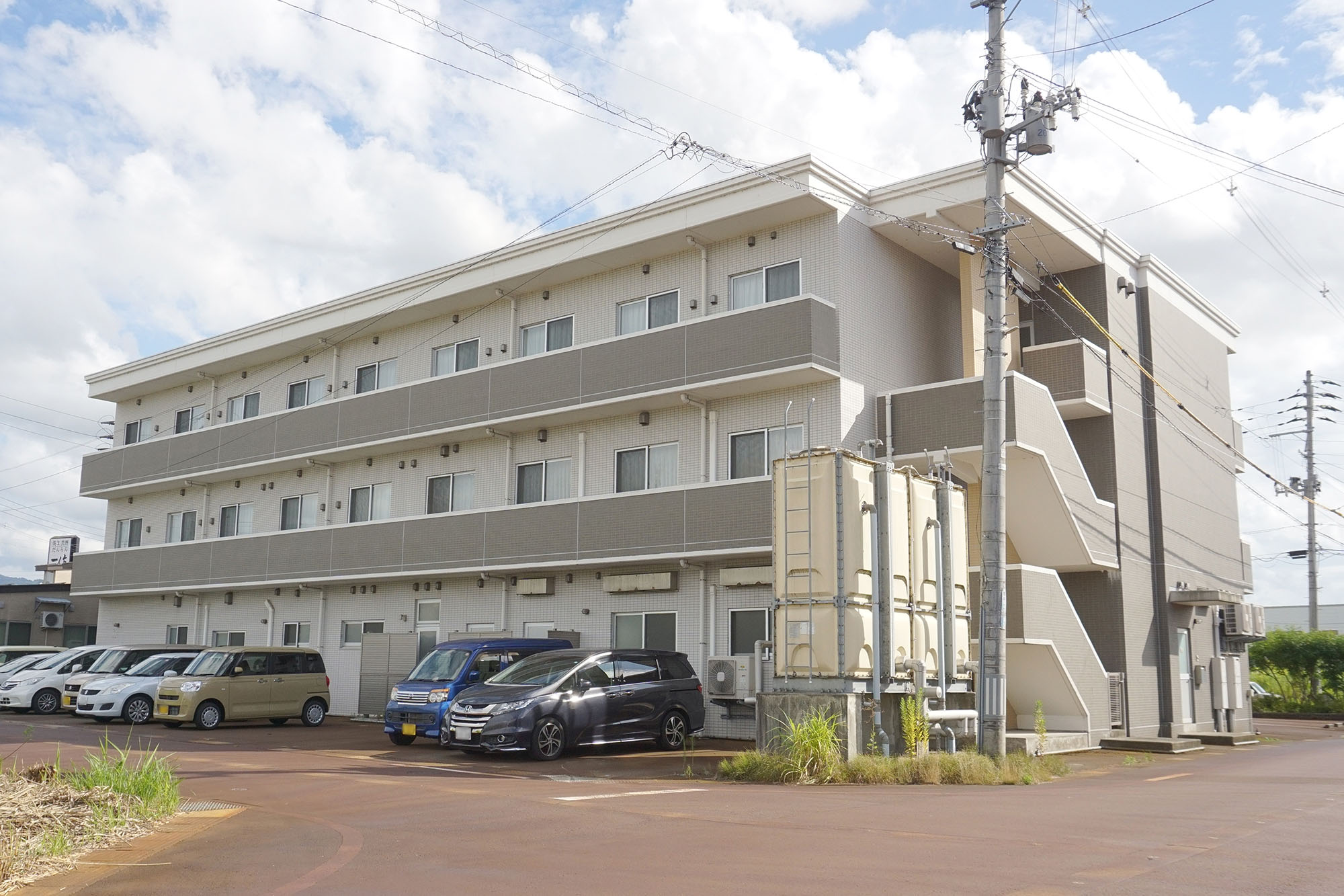 介護付有料老人ホーム ナーシングホーム長岡北 外観