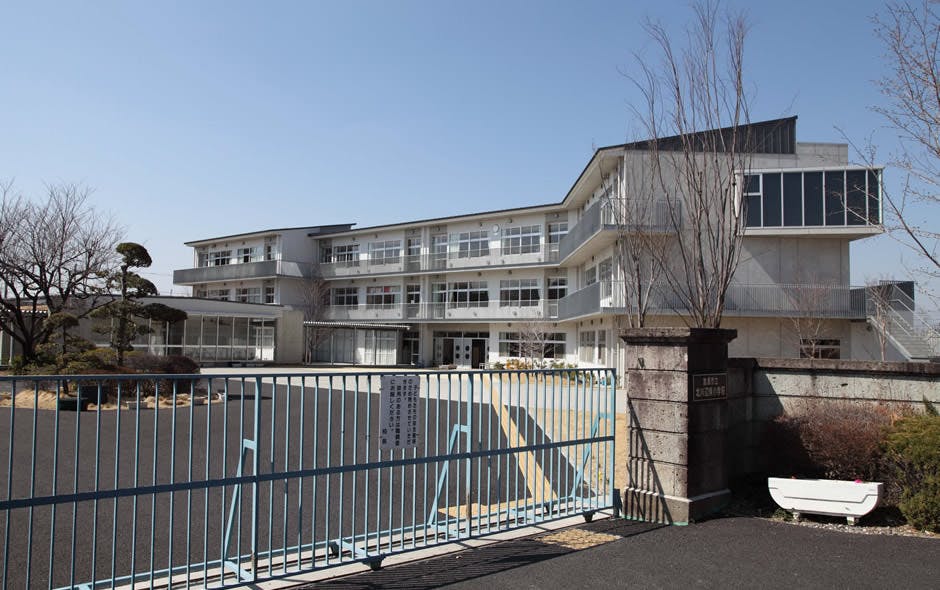 あずみ苑ラ・テラス新古河 加須市立北川辺東小学校