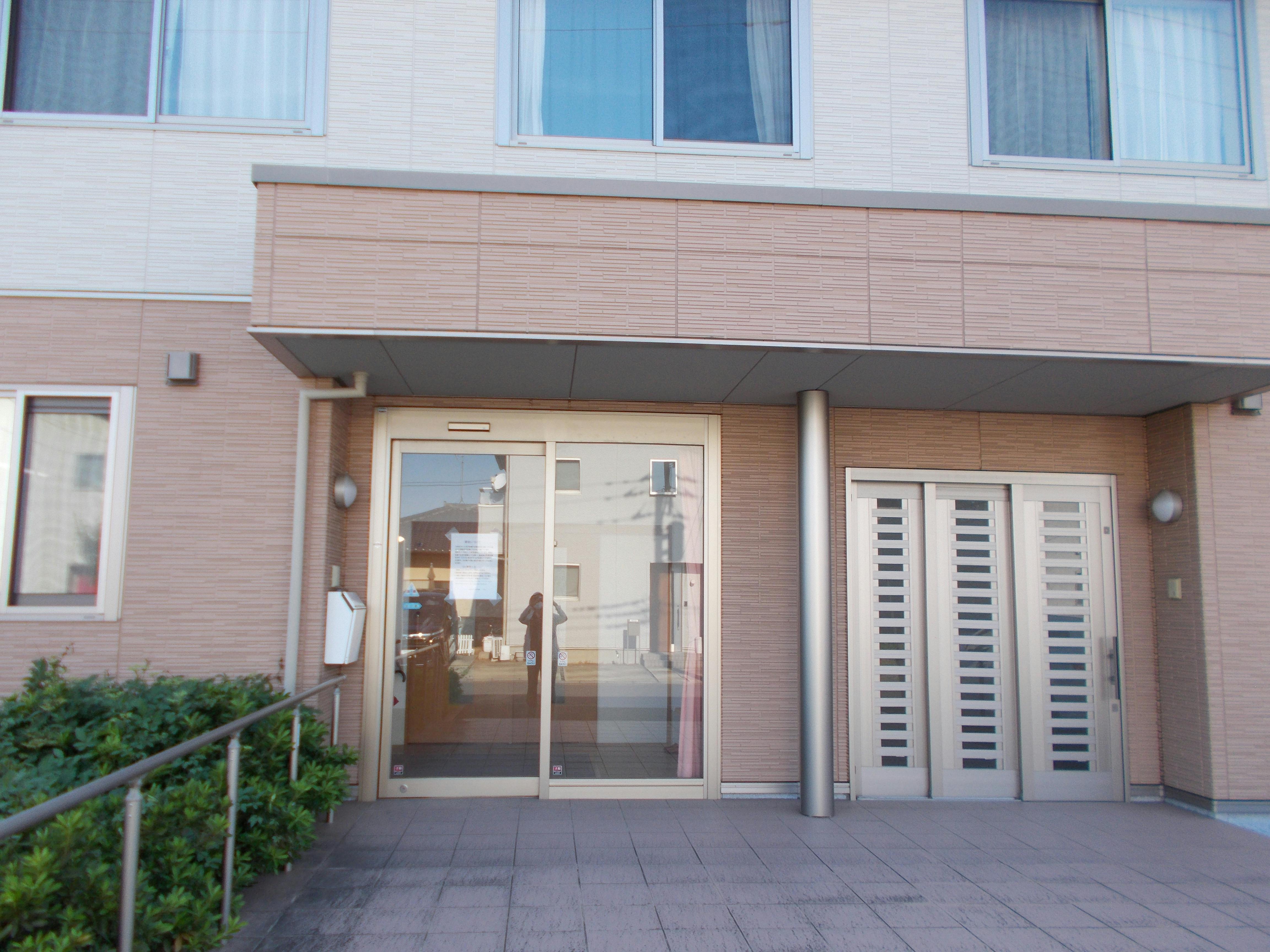 ふるさとホーム水戸赤塚 玄関