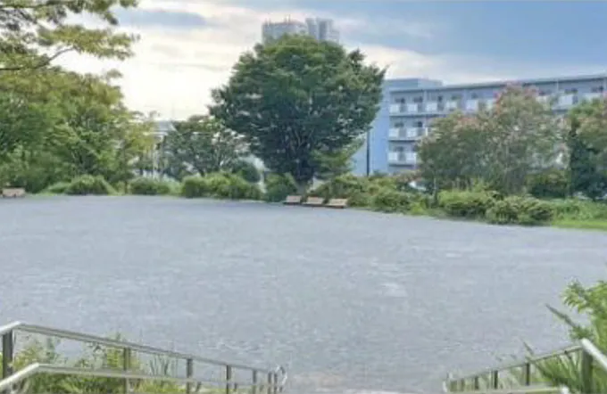 スイートガーデン東戸塚駅前 品濃中央公園