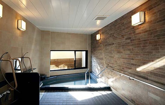 住宅型有料老人ホーム フォレスト垂水弐番館 浴室1