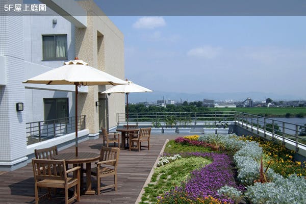 有料老人ホームくましろ・いづみ館 屋上庭園