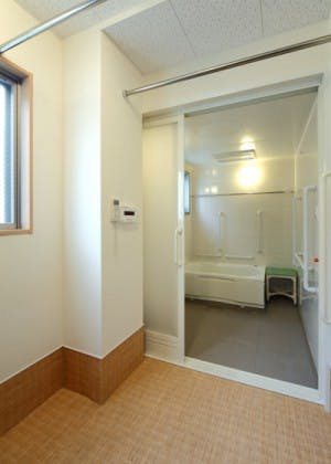 グループホームメイプル箕面 浴室