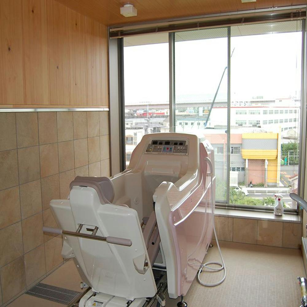住宅型有料老人ホーム すみれの丘 機械浴