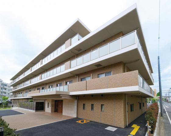 SOMPOケア ラヴィーレ武蔵浦和 外観